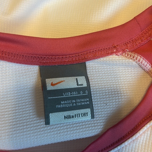 Nike large top - Picture 4 of 5